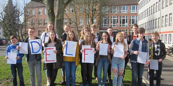 FBG-Schüler erfolgreich beim Sprachdiplom DELF FBG-Schüler erfolgreich beim Sprachdiplom DELF