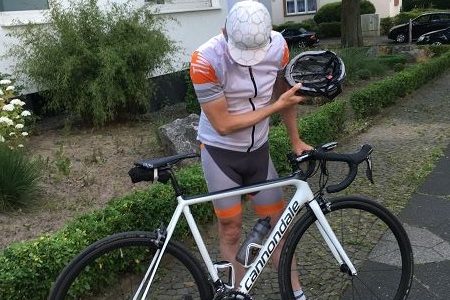 In 21 Tagen mit dem Fahrrad einmal um die Erde In 21 Tagen mit dem Fahrrad einmal um die Erde