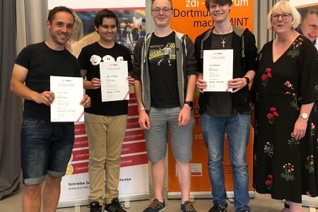 FBG-Schüler erreichen 2. Platz bei der World Robot Olympiad FBG-Schüler erreichen 2. Platz bei der World Robot Olympiad