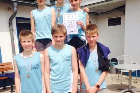 FBG-Team erneut Zweiter bei den Triathlon-Landesmeisterschaften FBG-Team erneut Zweiter bei den Triathlon-Landesmeisterschaften