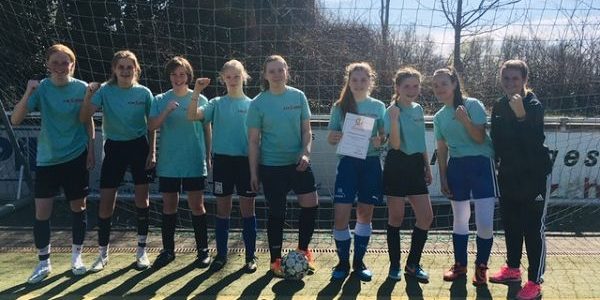 FBG erfolgreich bei der Endrunde der Mädchenfußball-Kreismeisterschaften FBG erfolgreich bei der Endrunde der Mädchenfußball-Kreismeisterschaften