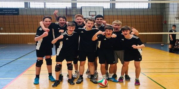 Volleyball am FBG: WK2-Jungen sichern sich den Bezirksmeister-Titel und ziehen ins Landesfinale ein Volleyball am FBG: WK2-Jungen sichern sich den Bezirksmeister-Titel und ziehen ins Landesfinale ein