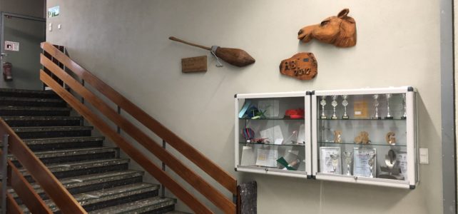 Im und am Schulgebäude tut sich was … Im und am Schulgebäude tut sich was …